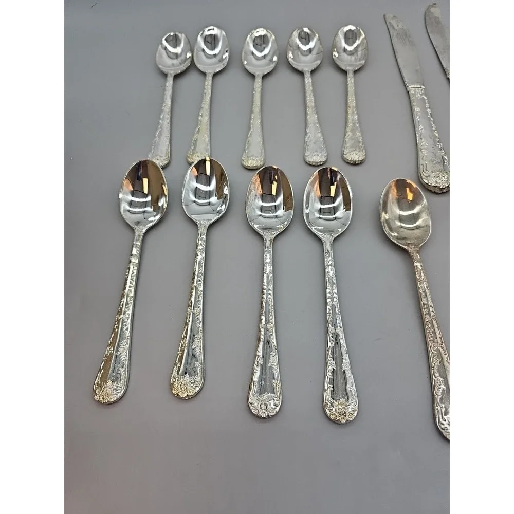 WM Rogers Son Silverplate Silverware Flatware Set Enchanted Rose 19 Pcs 4 Knives